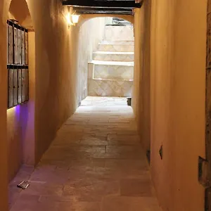 Oda ve Kahvaltı La Loge Du Vieux, Lyon